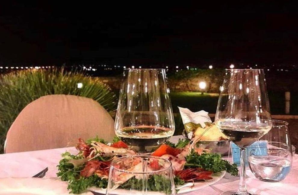 Hotel Saraceno Al Faro Ταράντο Εξωτερικό φωτογραφία