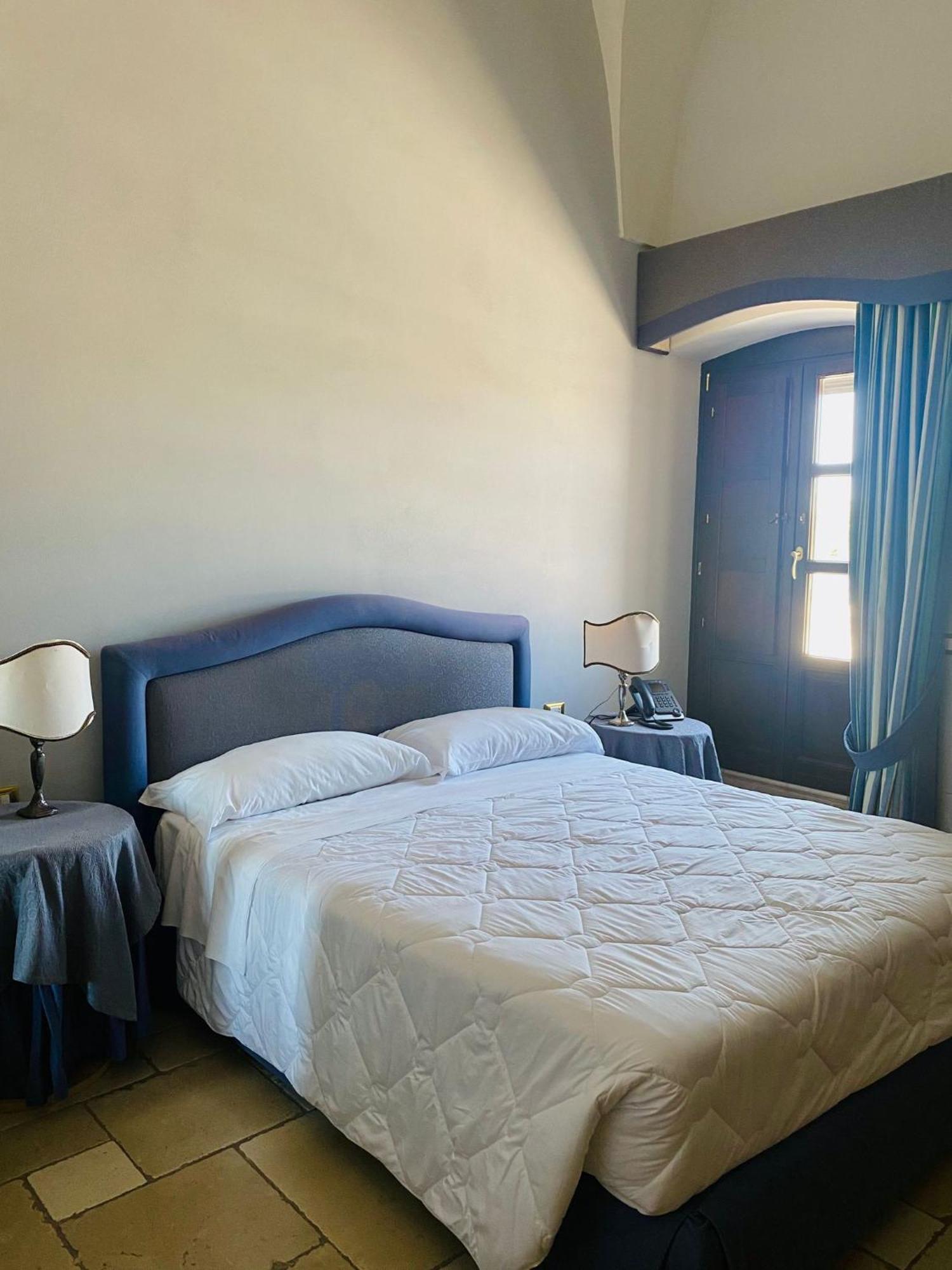 Hotel Saraceno Al Faro Ταράντο Εξωτερικό φωτογραφία