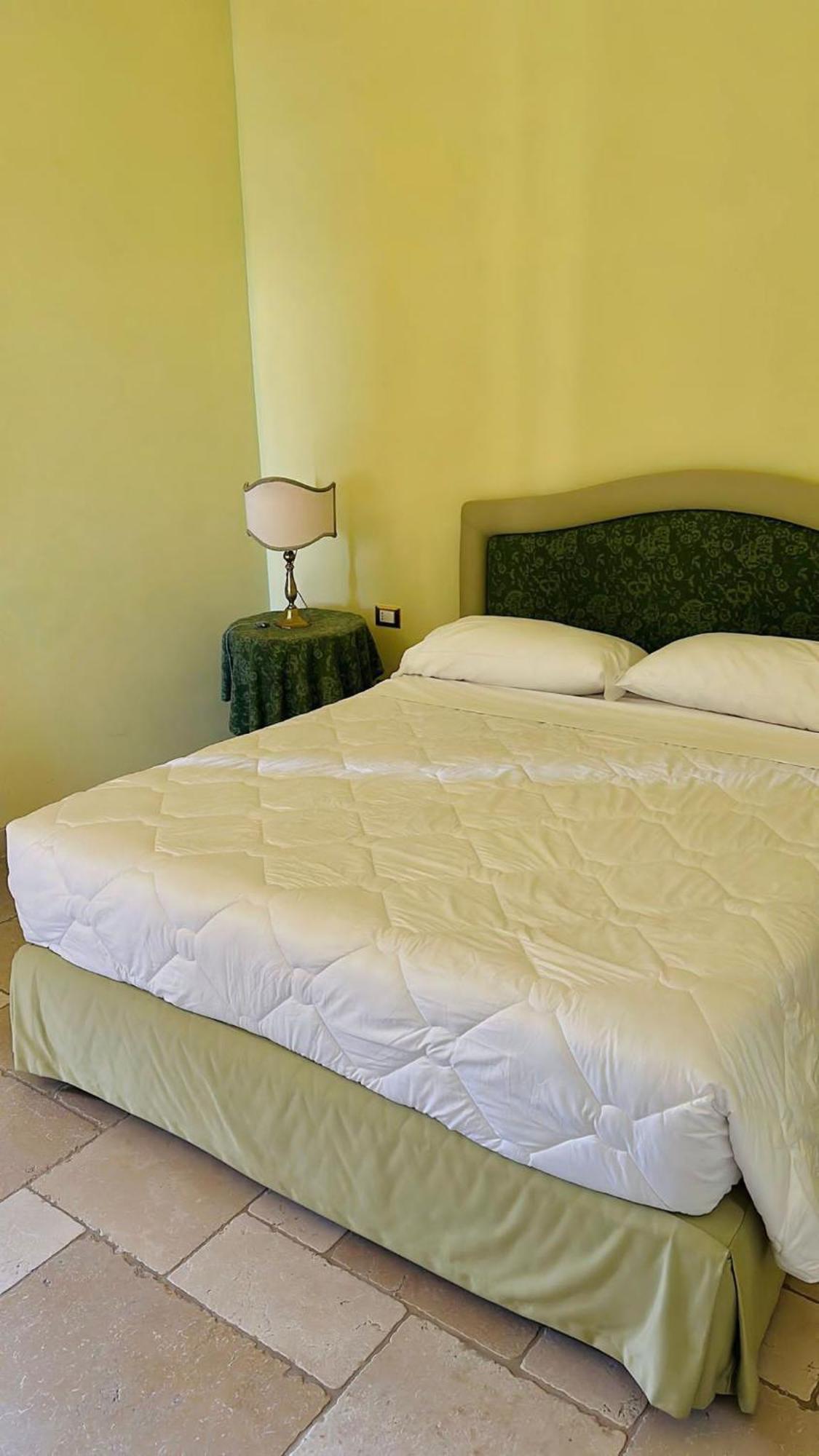 Hotel Saraceno Al Faro Ταράντο Εξωτερικό φωτογραφία